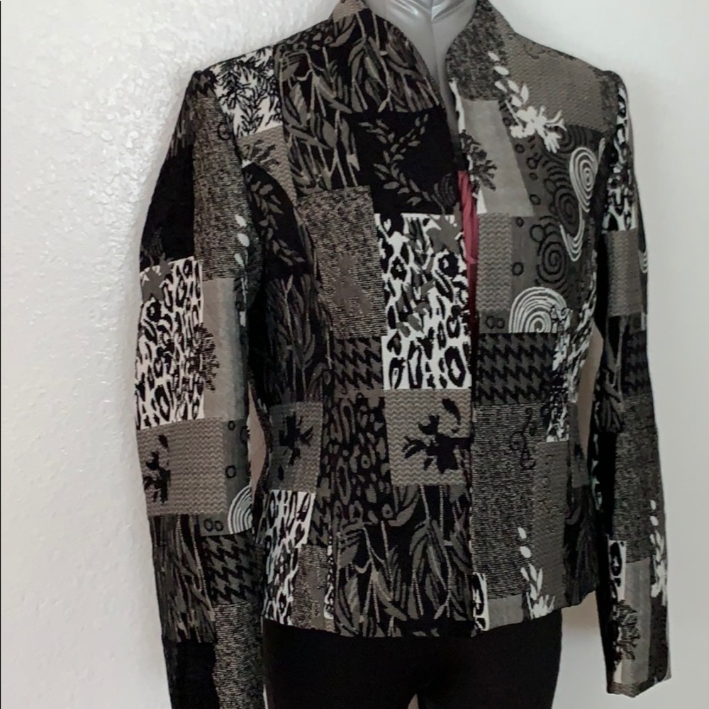 Cute Eric Signature black floral blazer jacket